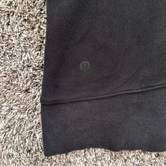 Women’s lululemon loungeful hoodie - Picture 8 of 8